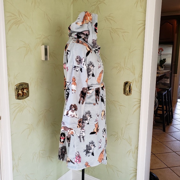 VERA BRADLEY WOMEN'S ROBE DOG SHOW MOTIF:NWT LARGE/EXTRA LARGE - Picture 6 of 16